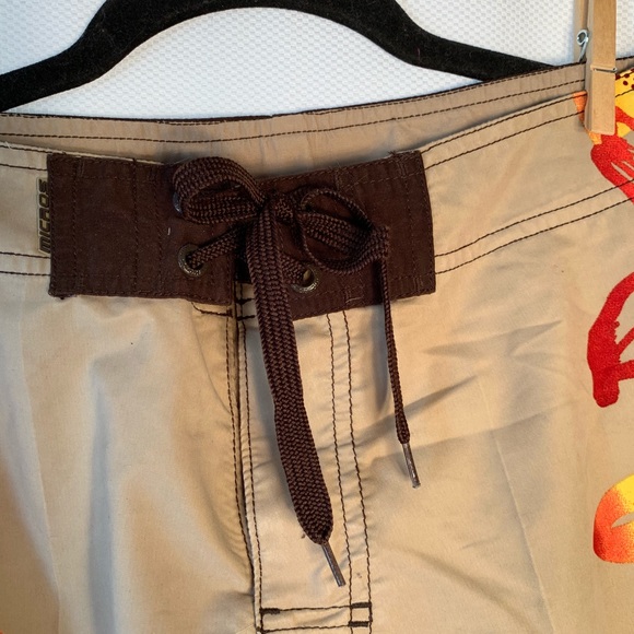 Micros men’s swimsuit with tropical print. - Picture 5 of 6